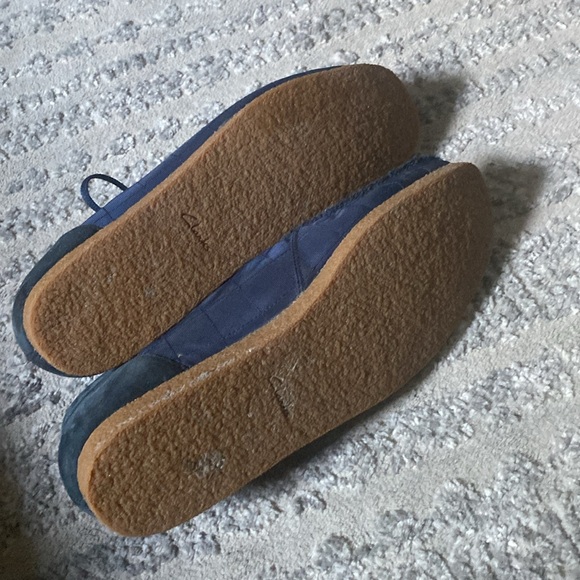 Men’s Blue Clark’s Size 12 shoe - Picture 2 of 5